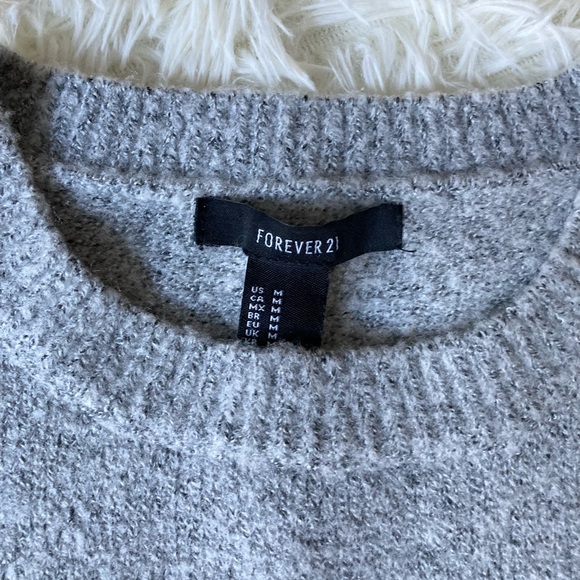 Sweater - Picture 2 of 6
